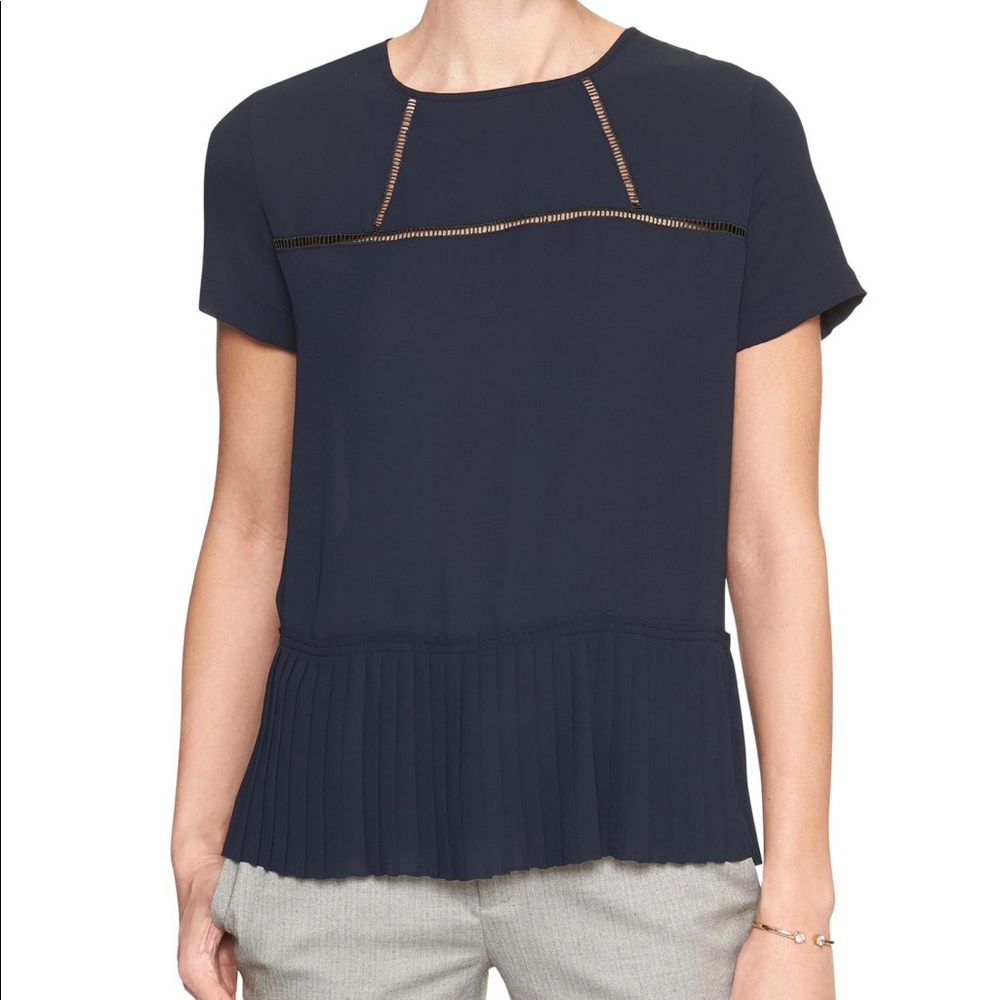 Banana Republic women’s pleated top